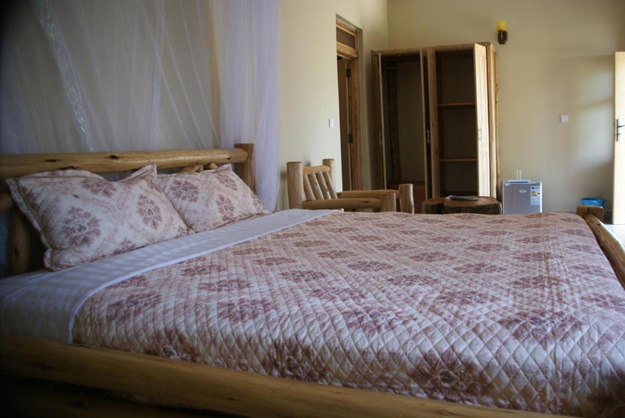 Baker'S Fort Hotel Gulu Екстериор снимка