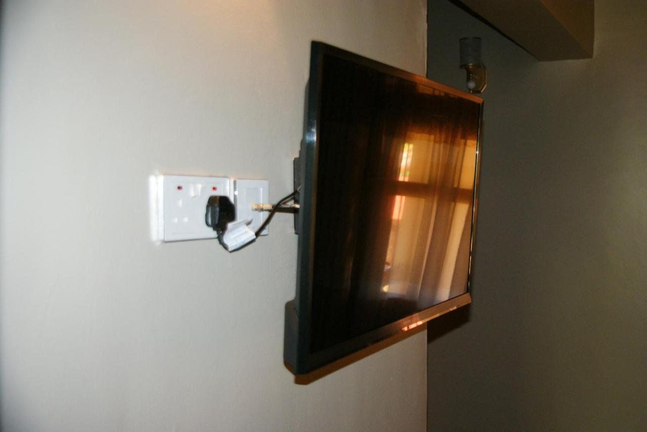 Baker'S Fort Hotel Gulu Екстериор снимка